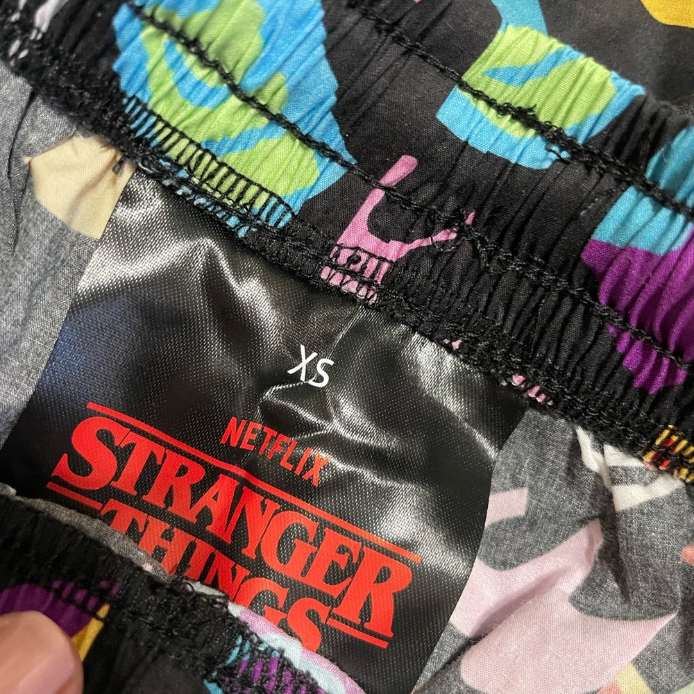 Stranger Things Eleven set - Picture 3 of 5